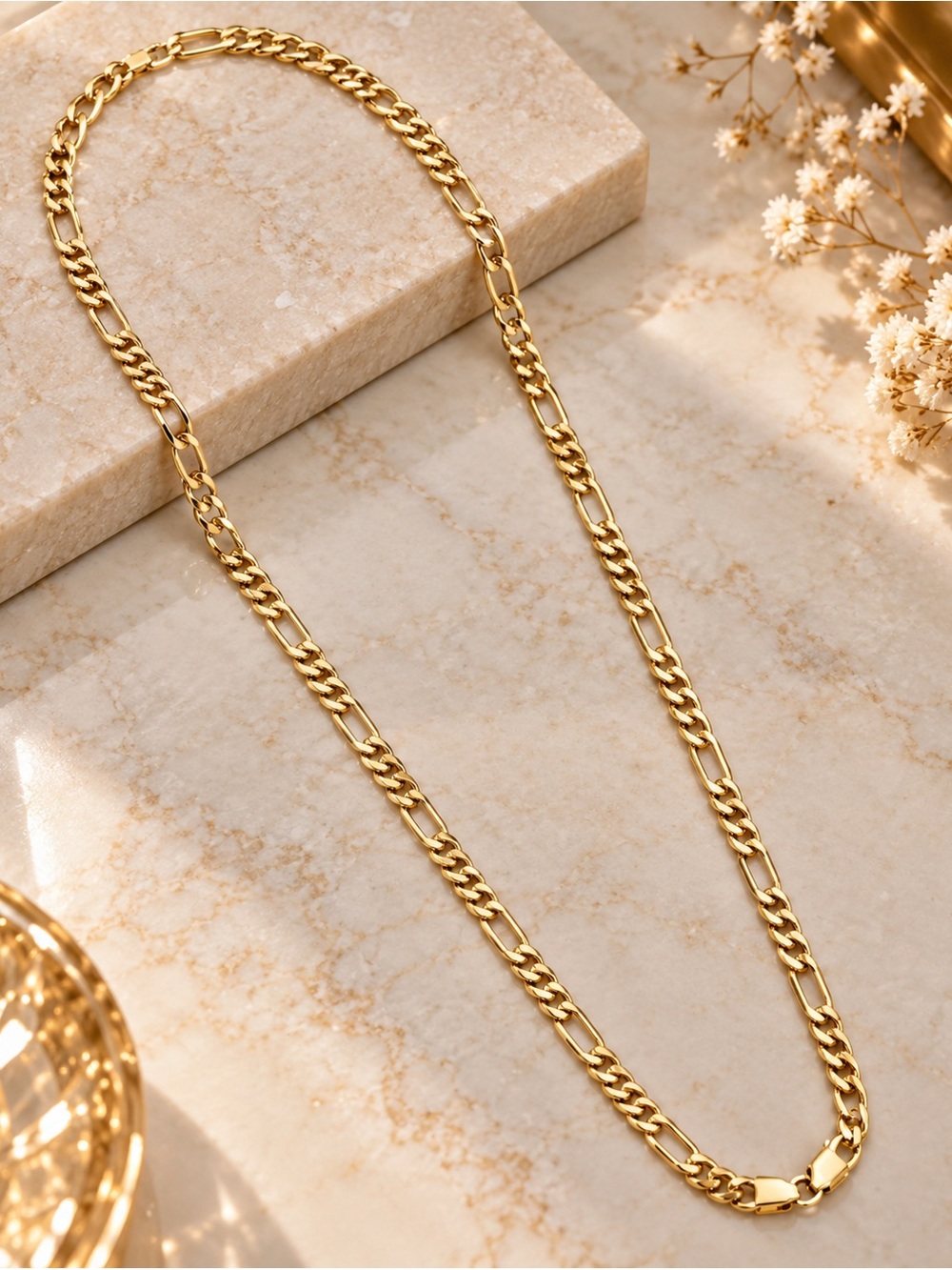 14K Yellow Gold Filled Diamond-Cut Figaro Chain Necklace. 20 Inches. 14K Stamped